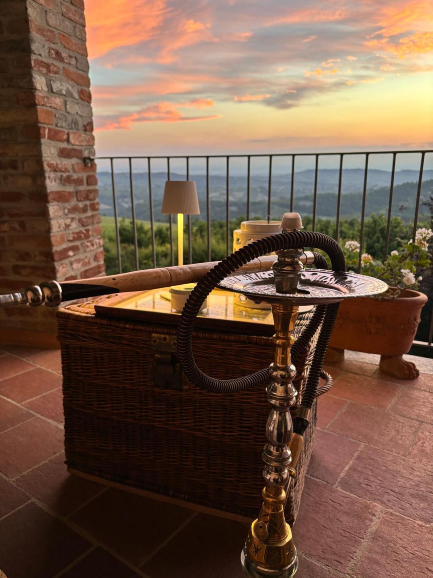 Villa Moglietta Host In Langhe Albaretto della Torre Exterior photo